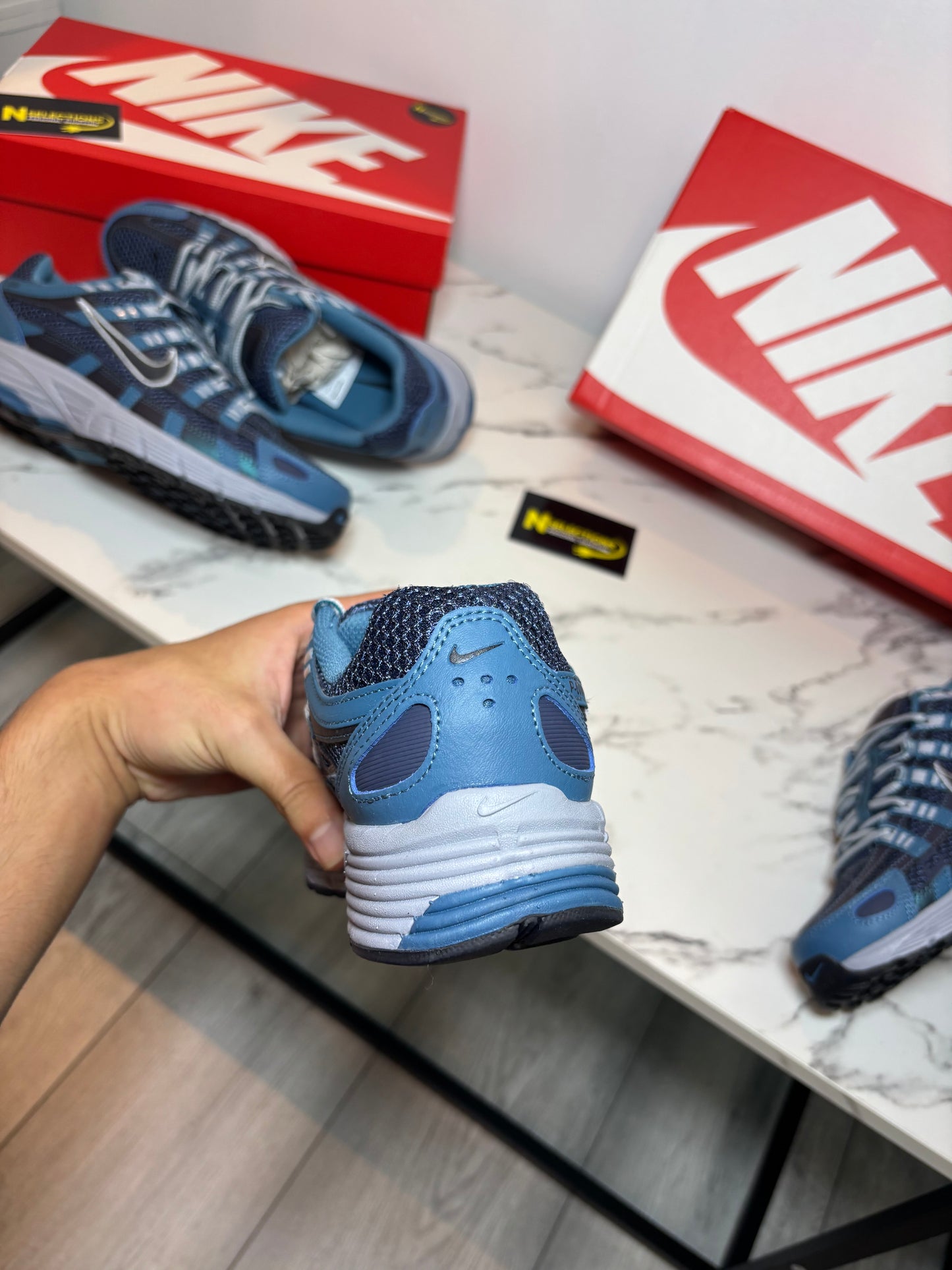 Women’s “Sea” P6000