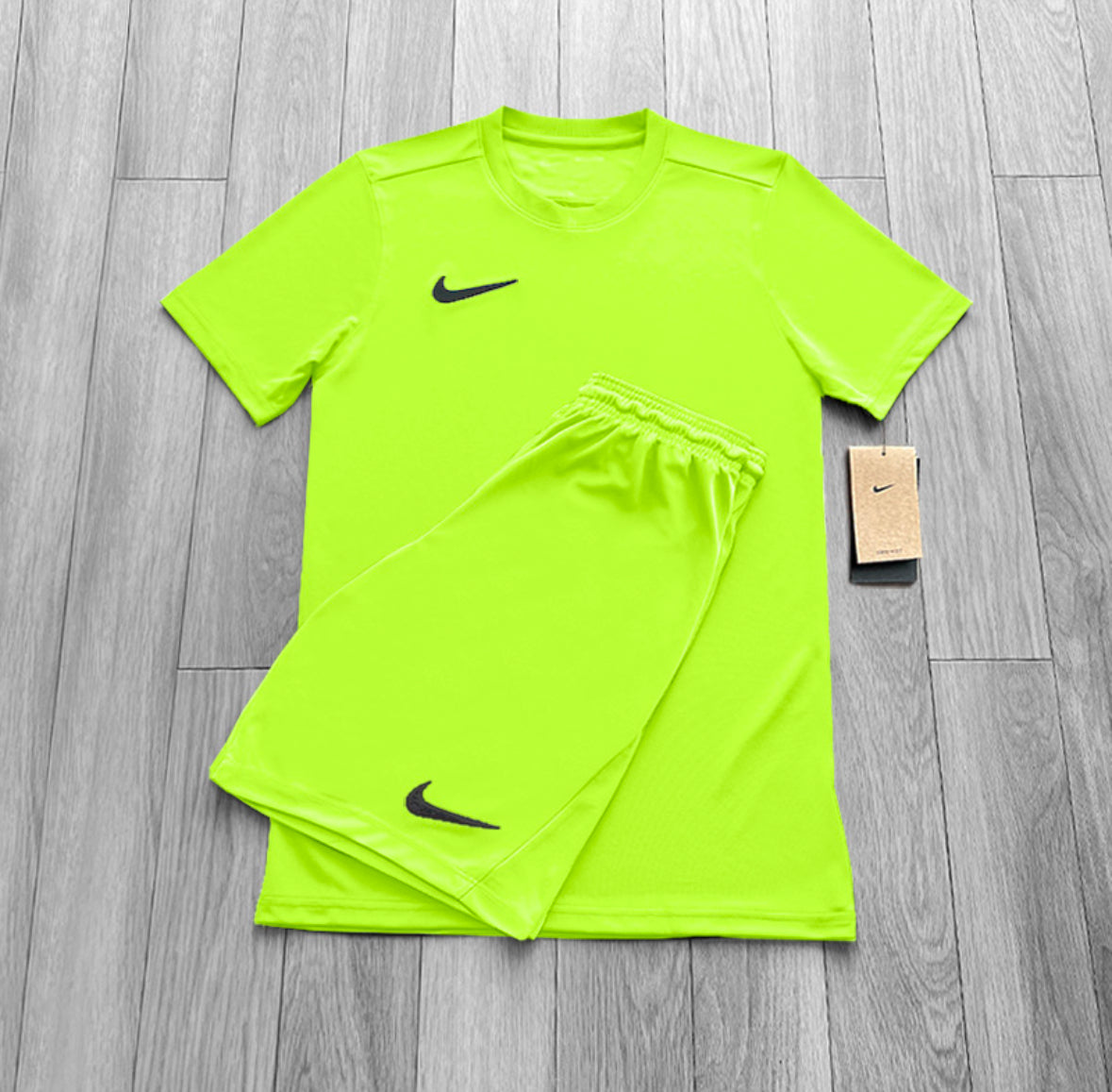 Nike Dri-Fit Set (Neon/Neon)