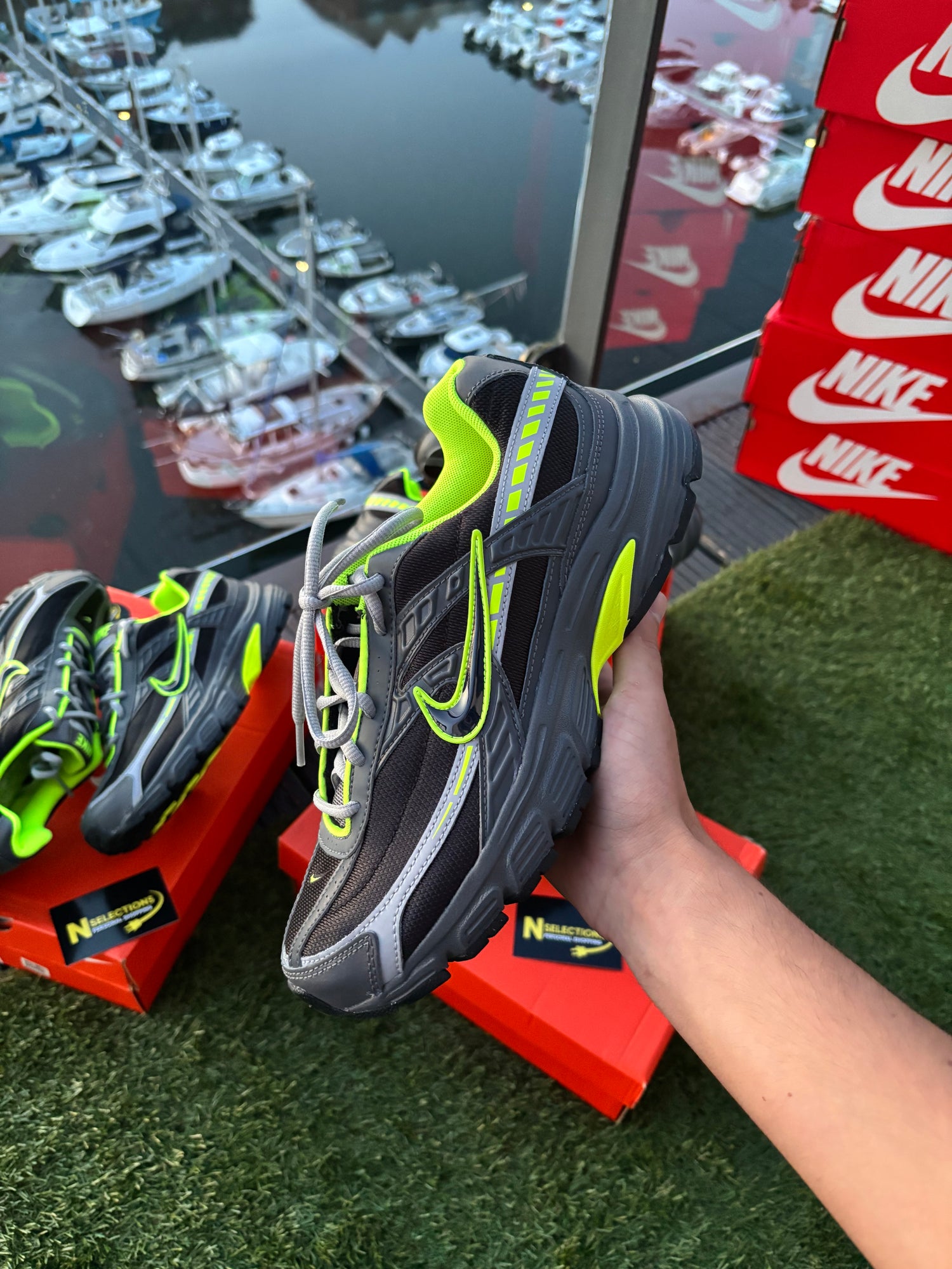 FOOTWEAR