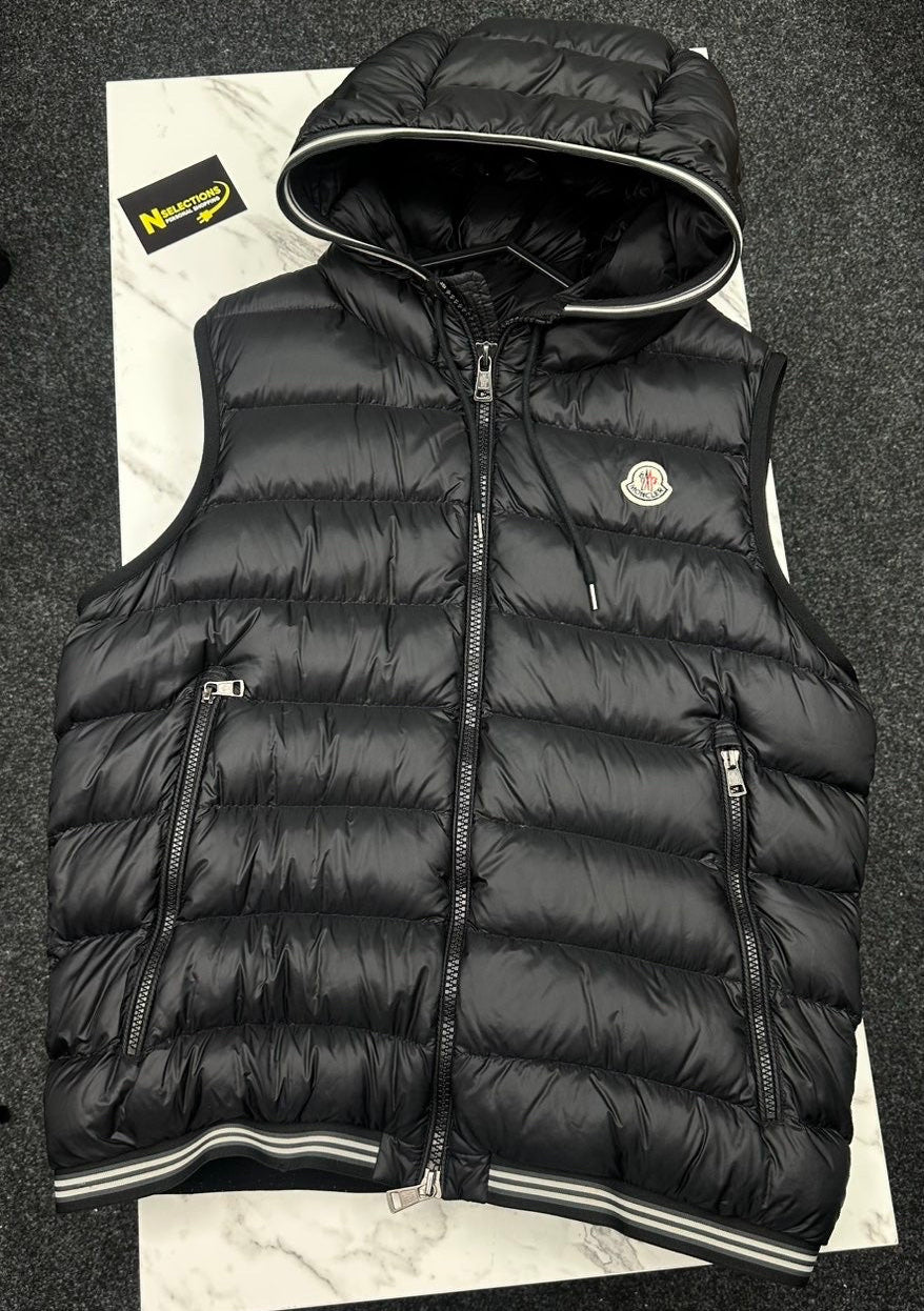 Black Moncler Gilet (Preowned)